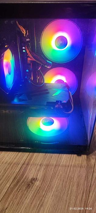 Komputer gamingowy XEON 6/12 • 32GB RAM • 8GB GPU • OBUDOWA RGB +Win11