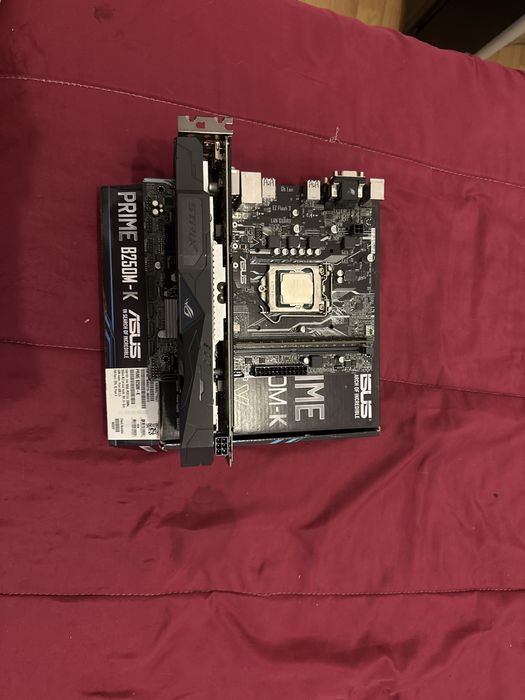 Bundle i7-7700 + Prime B250M-K + Samsung 8GB DDR4 + Asus Gtx 1050 Ti