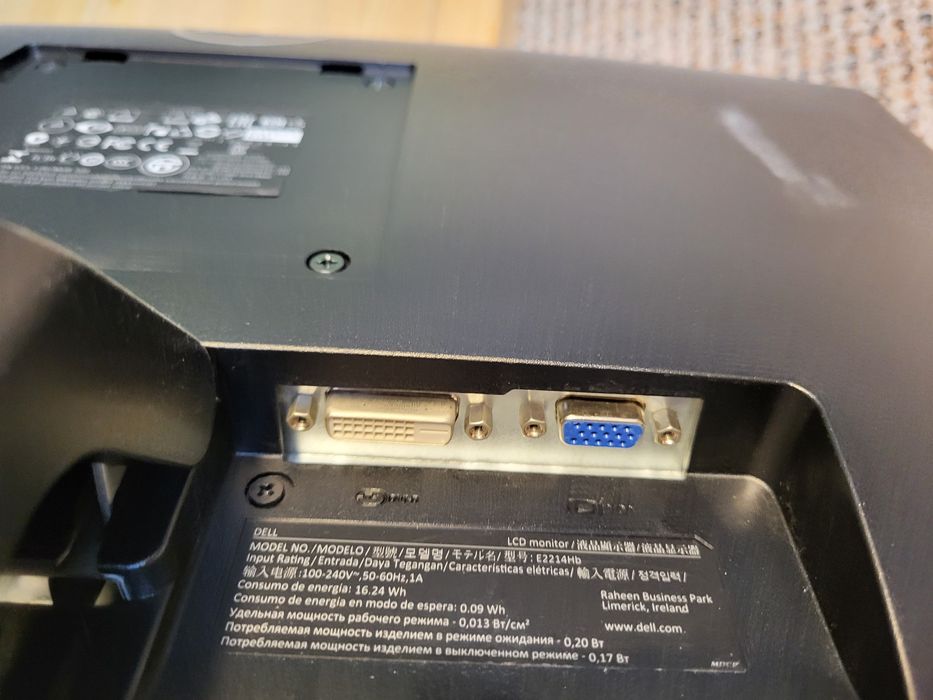 Monitor Dell 22 dwie sztuki