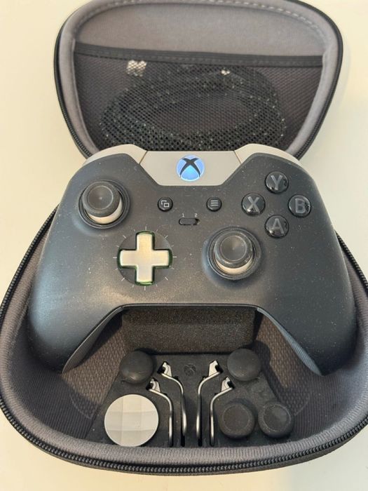 Pad Xbox Elite Controller V1 - Pełen komplet (pad, który przegrał z rodziną)
