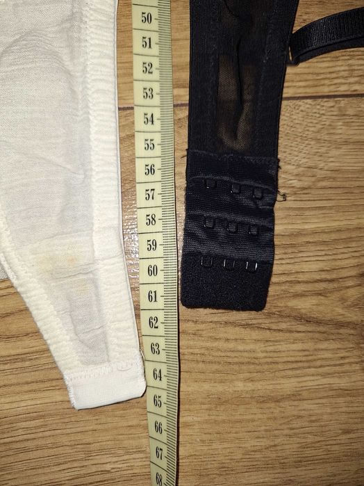 Stanik biustonosz roz 75 B zestaw kremowy czarny