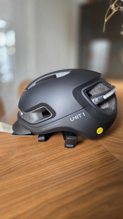 Helmet UNIT 1 Blackbird The best