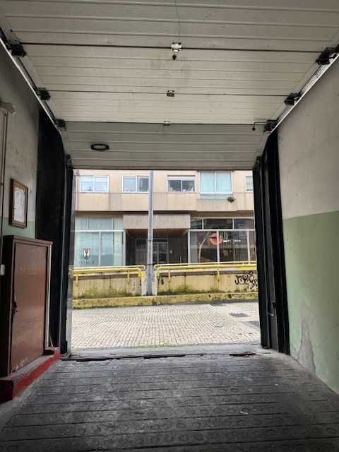 Alugo Lugar de Garagem R. Faria Guimarães 629 Cave, Paranhos - Porto