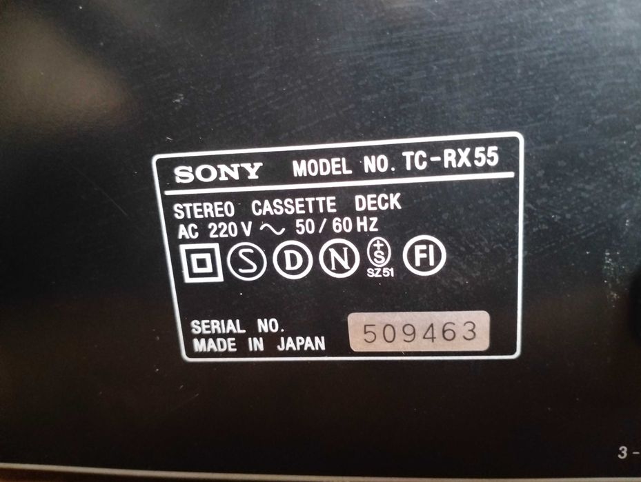 Sprzedam  magnetofon. Kasetowy Sony Tcrx55