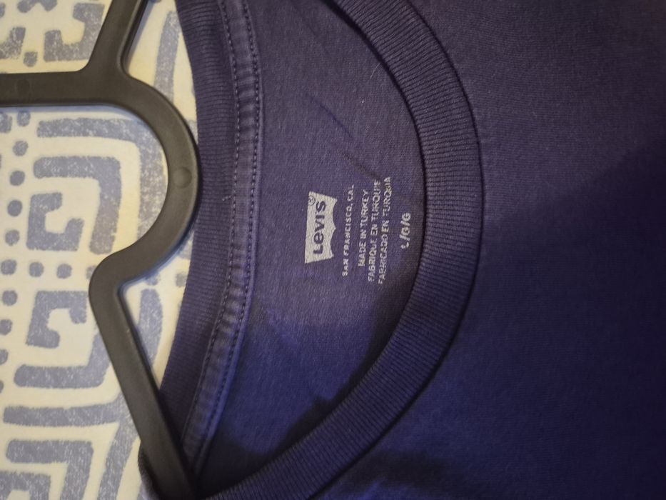 T shirt tamanho L levis