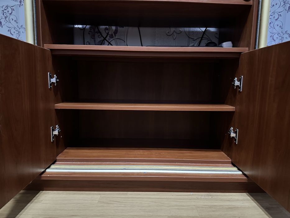 Продається шафа купе