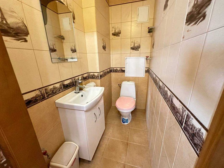 терміново здам 3-кімнатну з ремонотом і меблями Урлівська 23б