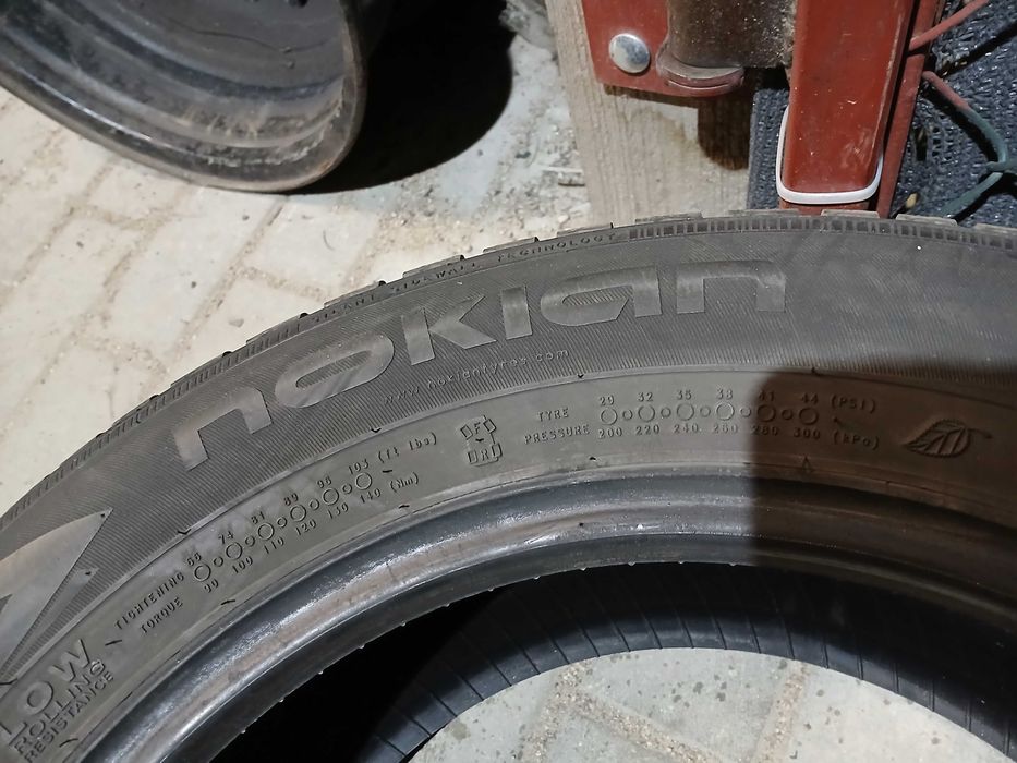 4x używane opony zimowe 215/60 R16 Nokian 2021r Gwarancja Montaż
