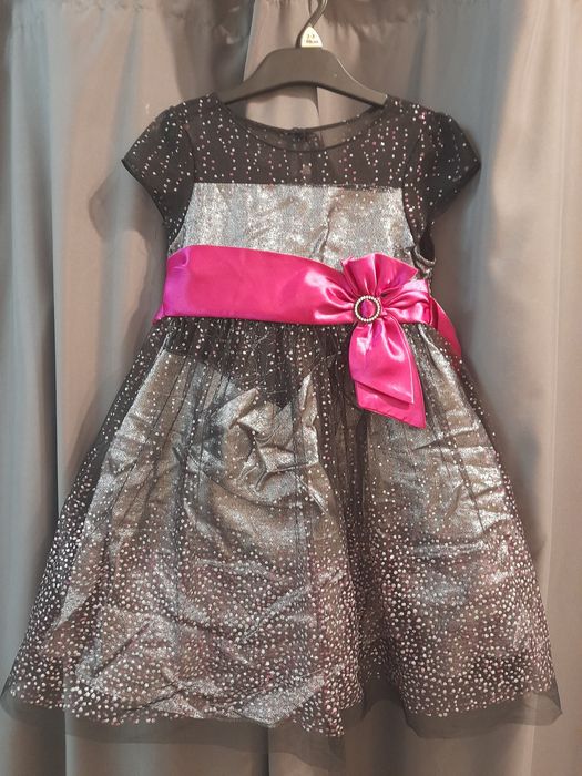 Sprzedam piękna świąteczna sukieneczka Jona Michelle r.116