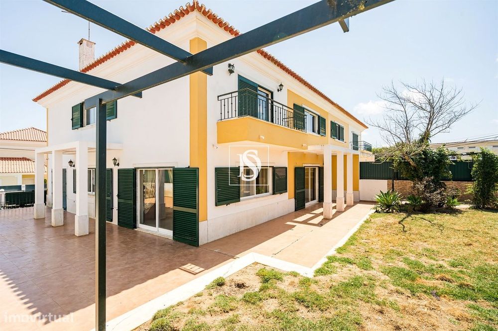 Moradia Geminada T4+2 Venda em Sintra (Santa Maria e São Miguel, São M
