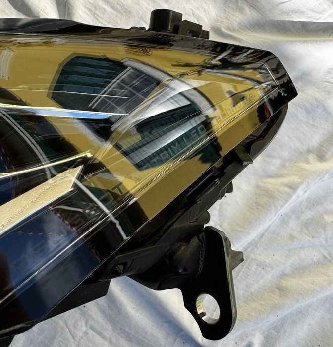 Farol Peugeot 308 Full Led Matrix esquerdo