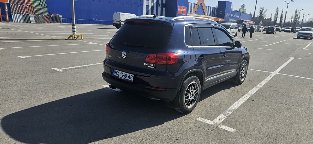 Продам Volkswagen Tiguan