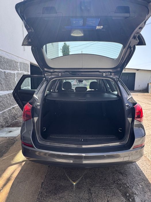 Opel Astra Sports Tourer 1.7 CDTI 2011