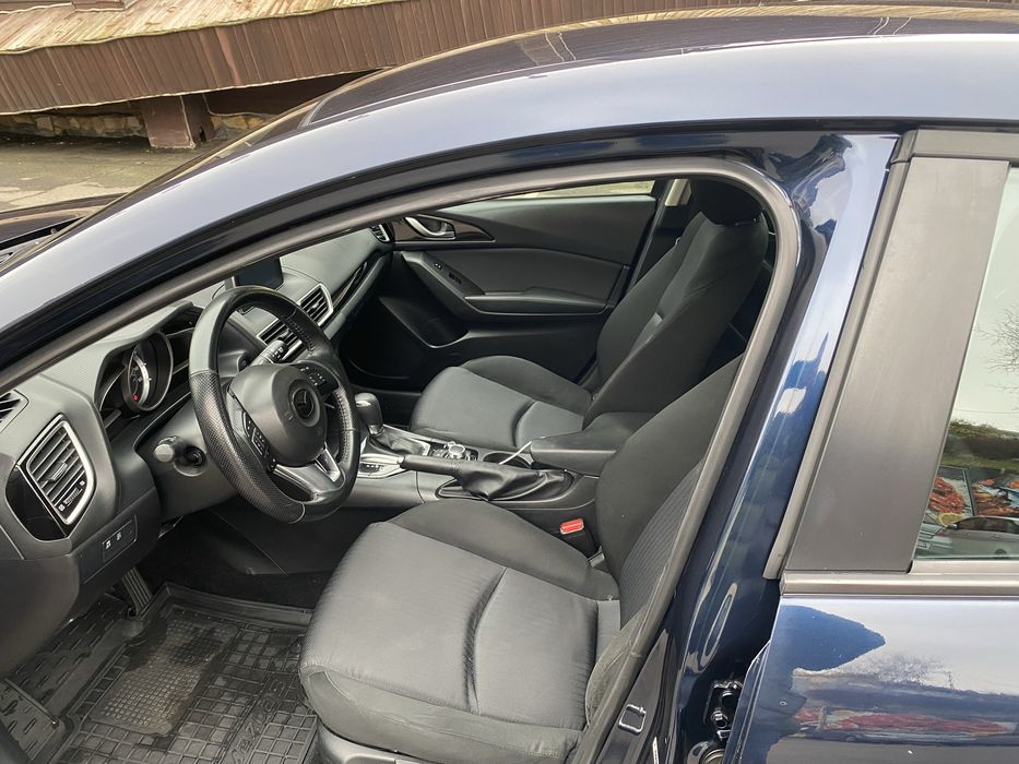 Мазда 3. 2015г. 2.0л