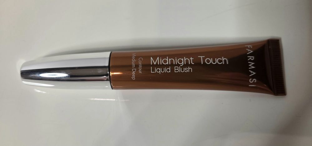 Medium Deep Średnio Ciemny Konturowanie Twarzy Midnight Touch