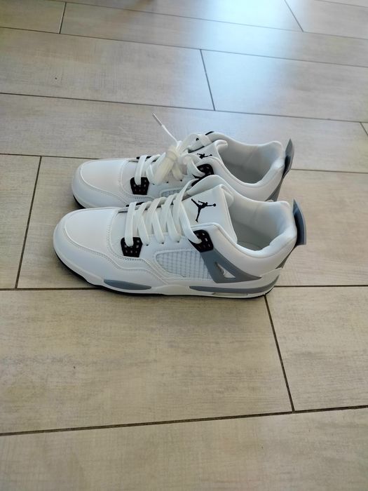 Buty Jordan 4 r. 41
