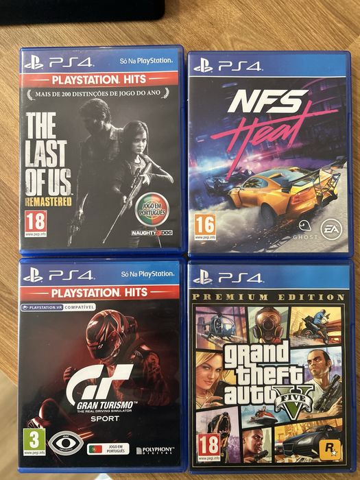 PS4 slim 1tb c/ 2 comandos e 4 jogos