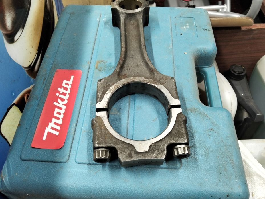 Продам шатуни нові