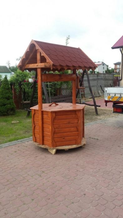 Studnia drewniana ogrodowa studzienka. Okazja. Producent