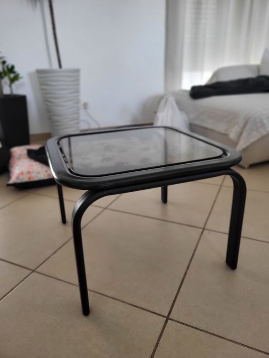 Mesa de centro com Tampo de vidro