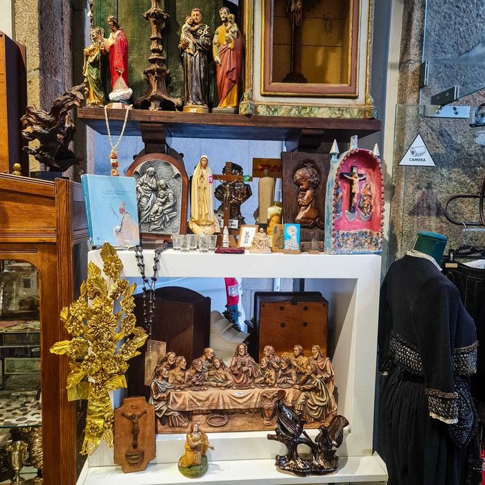 Alminhas Barro Policromado – Século XIX, Escola Popular Norte Portugal