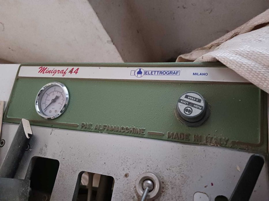 Máquinas agrafar, serra de esquadria, compressor, Baguetes de Molduras