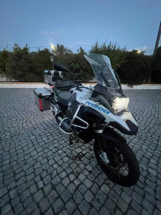 BMW R1200 GSA Adventure (2015)