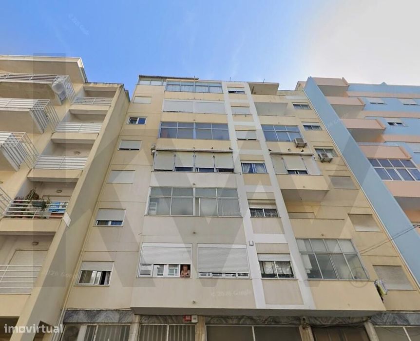 Excelente Oportunidade em Setúbal: T2 Totalmente Renovado no Centro da