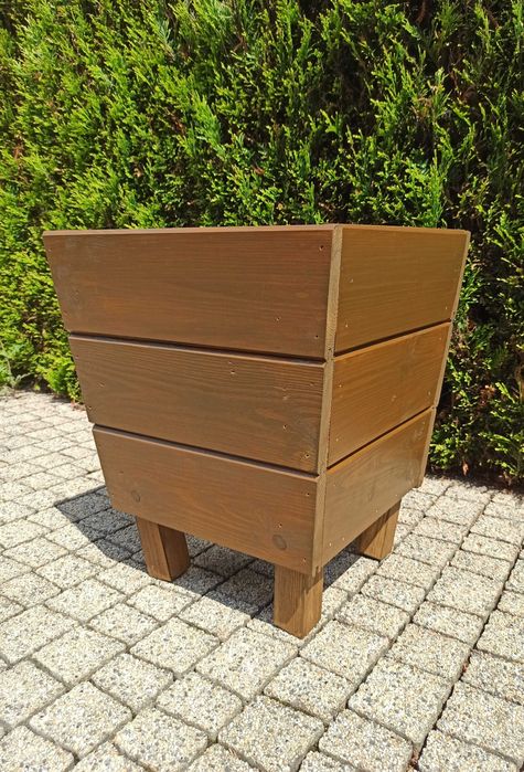 Donica drewniana (11 sztuk)