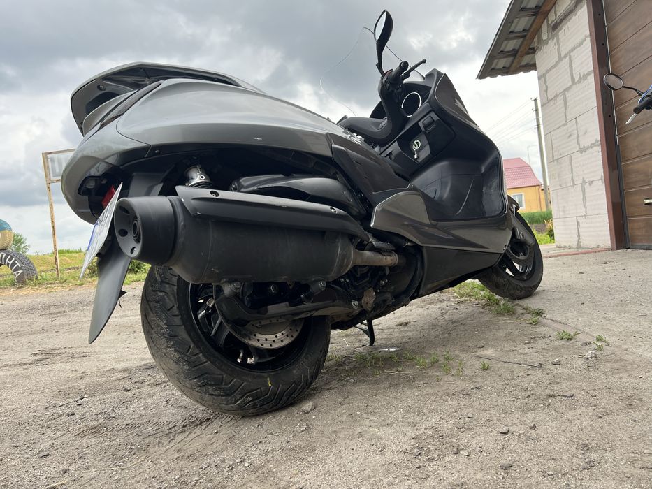 Продам  Yamaha majesty