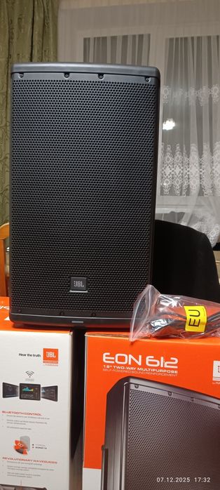 JBL 612 EON Нові!