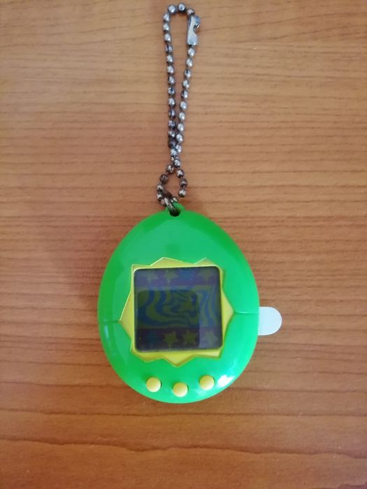 Tamagotchi Verde Bandai 1997