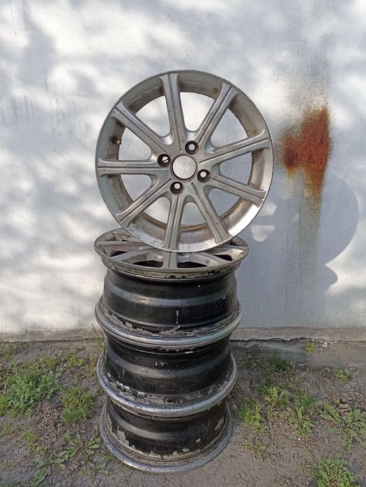 Продам титаны r15