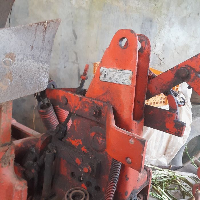 Belharias e maquinas agriculas