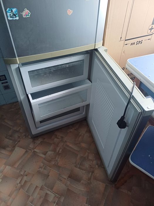 Продам бу холодильник