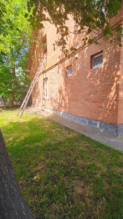 Продається окремий будинок в районі ринку Хмільники