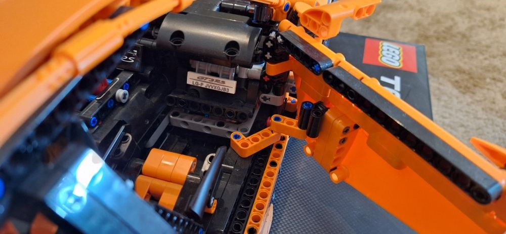 Lego Technic 911 GT3 RS 1:8