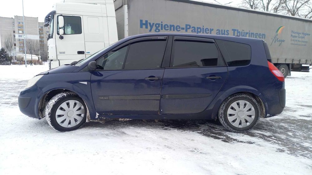 RENAULT GRAND Scenic-2 7 місць 1.6-16v 2004
