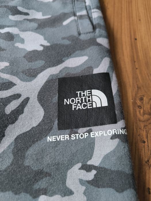 The North Face spodnie dresowe młodzieżowe L moro camo