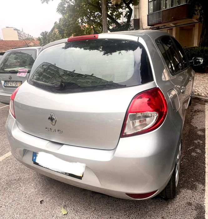 Carro Renault Clio 2010