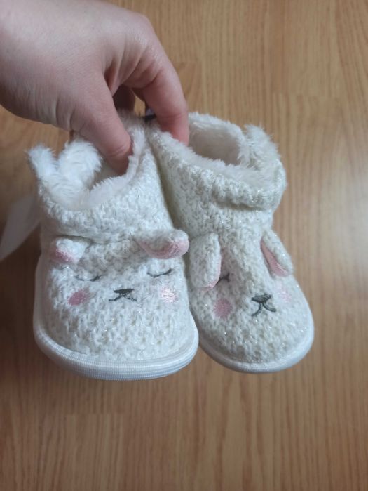 Buty kapcie 18/19