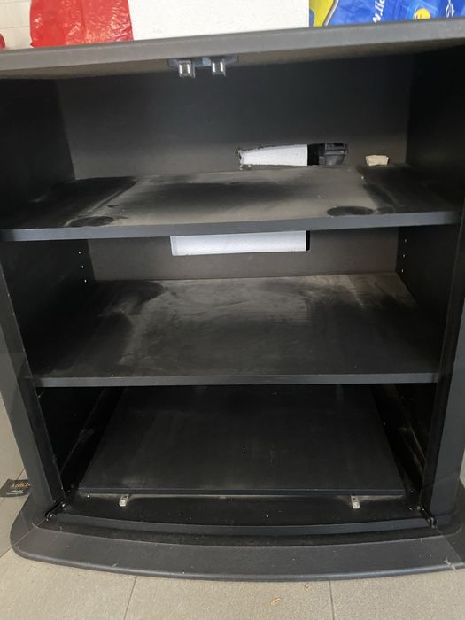 Movel para televisão com prateleiras