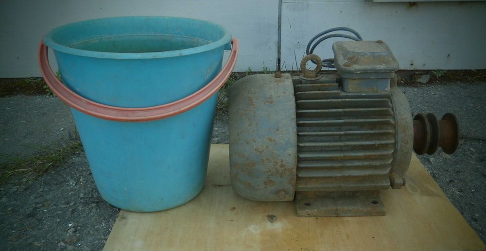 Мотор от циркулярки 220 - 380 В 35 кг СССР