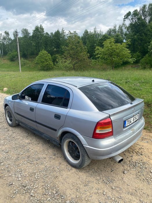 Опель Астра 1.6 бензин
