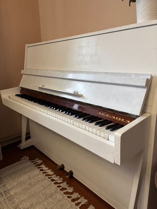 Фортепіано «Україна»