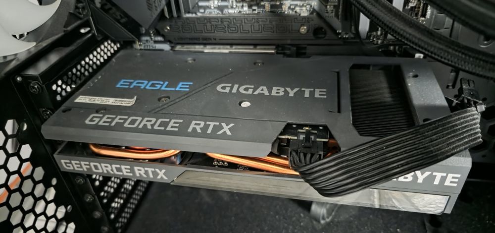 RTX 3060 eagle oc 12GB
