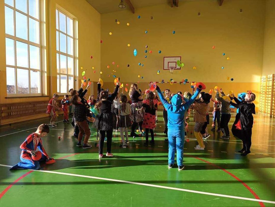 Bal karnawałowy dla dzieci/bal choinkowy/animacje/animator na karnawał