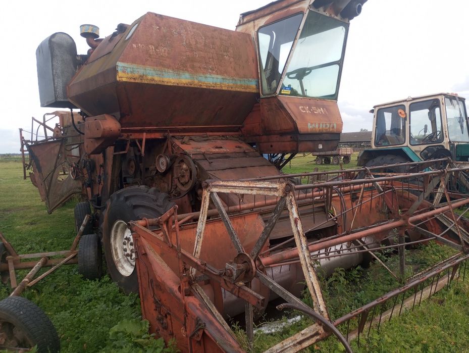 Продам комбайн НИВА