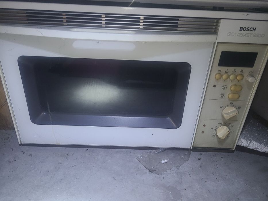 Духовка мікрохвильовка