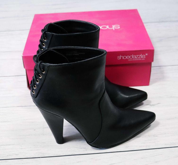 Nowe sznurowane z tyłu botki Shoedazzle 'Gemini' r. 41